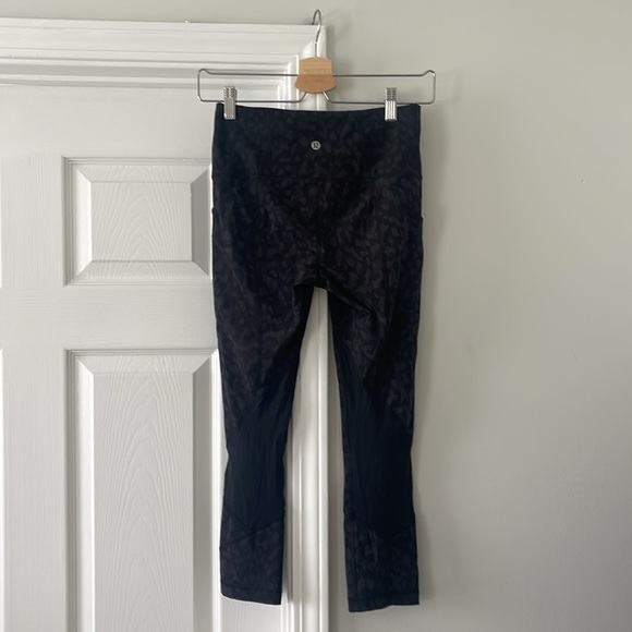 Lululemon Pace Rival High Rise Legging 22" - Picture 3 of 6